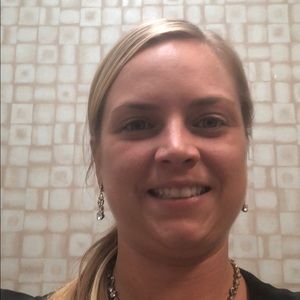 Meet your Posher, April